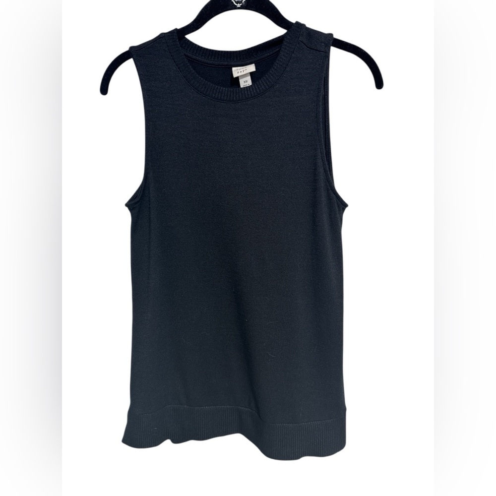 a new day Classic Black Tank Top In Women's Size XS
